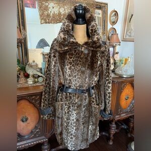 Vintage Amazing Sexy Classy Boho Soft Faux Fur Leopard Print High Collared Coat